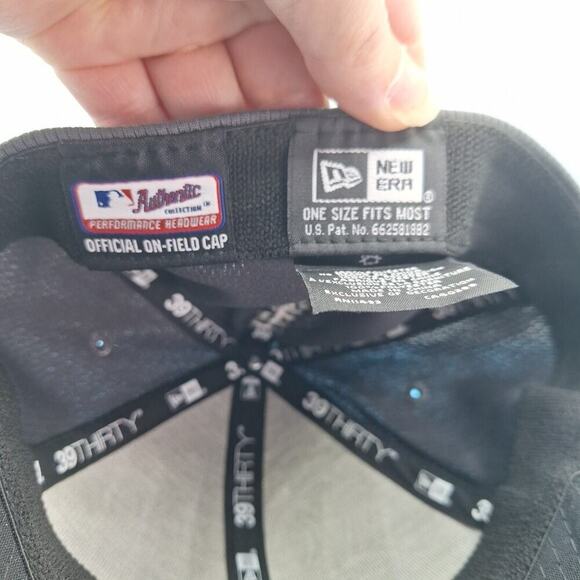 Houston Astros World Series New Era MLB Locker Room Fitted Hat 39Thiry One Size - Picture 7 of 7